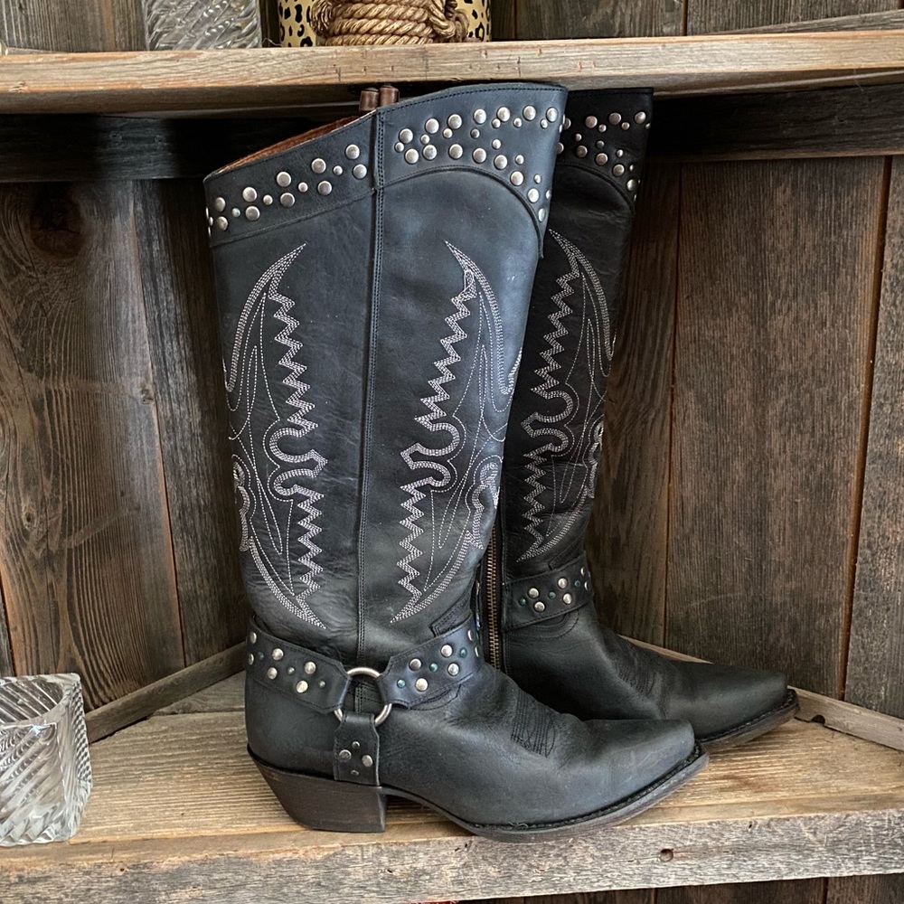 🌻American Rebel Black Leather Studded Boots 8